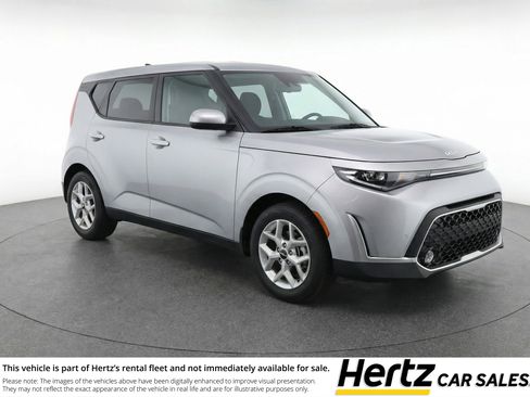 Used 2025 Kia Soul LX w/ LX Technology Package FWD image 1