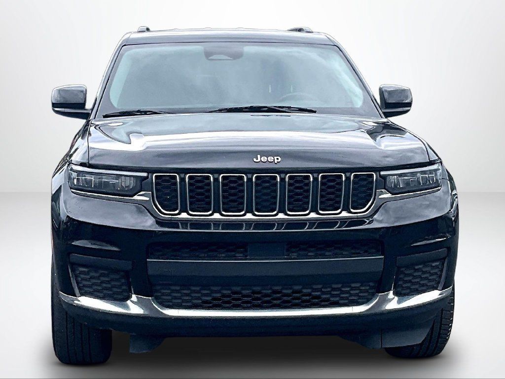 Used 2021 Jeep Grand Cherokee L Laredo w/ Luxury Tech Group I AWD/4WD image 3