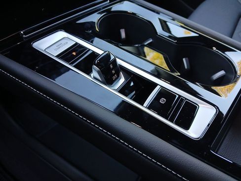 New 2026 Volkswagen Atlas SE image 23