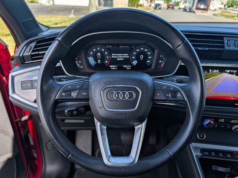 Used 2024 Audi Q3 2.0T Premium AWD/4WD image 22