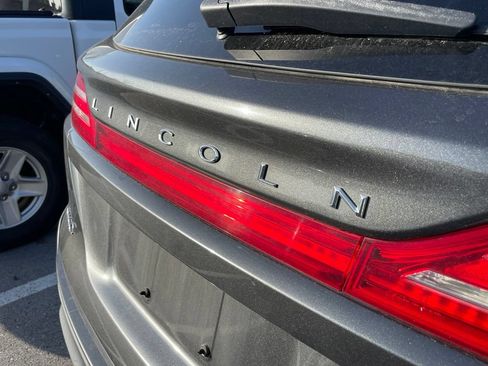 Used 2018 Lincoln MKC Reserve w/ Lincoln MKC Climate Package FWD image 7