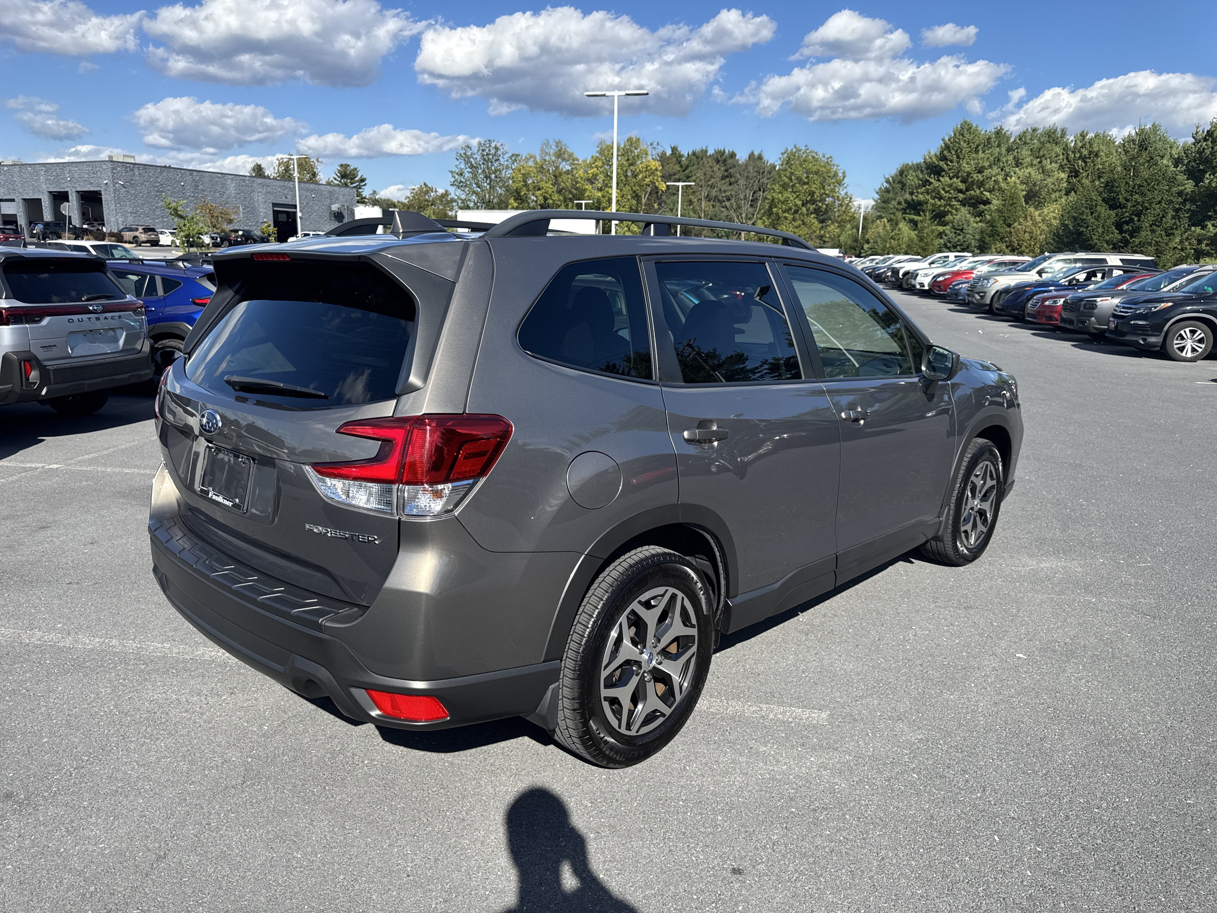Used 2021 Subaru Forester Premium AWD/4WD image 28