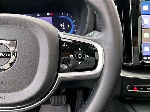 Used 2025 Volvo XC60 B5 Plus w/ Protection Package Premier image 26
