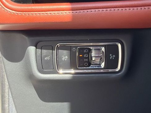 Used 2025 Lincoln Aviator Reserve w/ Equipment Group 201A AWD/4WD image 37