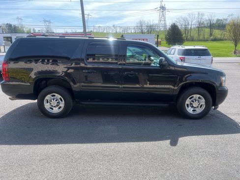 Used 2013 Chevrolet Suburban 2500 LS w/ Convenience Package 1 image 5