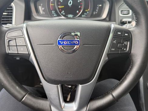 Used 2016 Volvo XC60 T5 Premier image 28