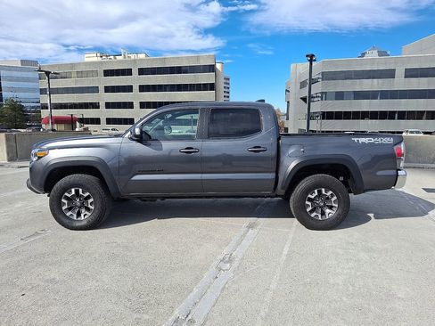 Used 2023 Toyota Tacoma TRD Off-Road image 2