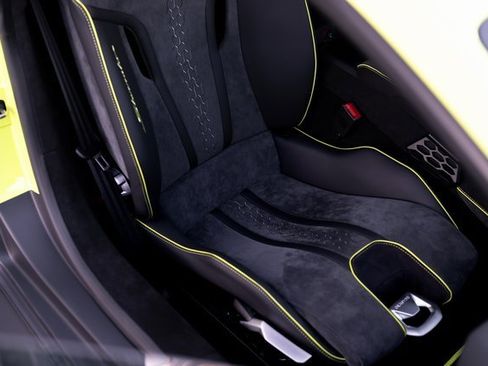 Used 2024 Lamborghini Huracan Sterrato image 30