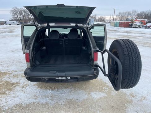 Used 2001 Chevrolet Blazer LS w/ Preferred Equipment Group image 12