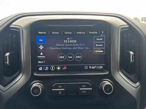 Used 2020 Chevrolet Silverado 1500 LTZ w/ LTZ Convenience Package AWD/4WD image 3