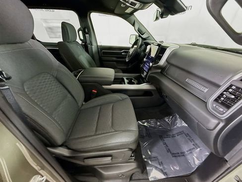 New 2026 RAM 1500 4x4 Crew Cab image 25