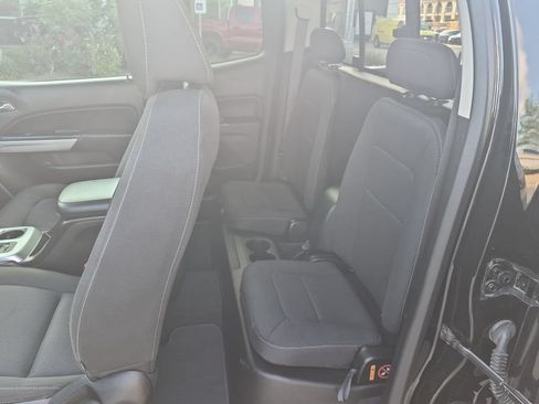 Used 2020 Chevrolet Colorado LT w/ LT Convenience Package RWD image 21