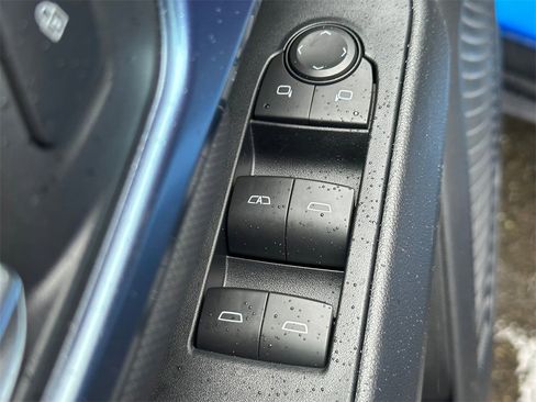 New 2026 Chevrolet Equinox EV LT image 21