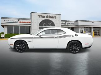 Used 2022 Dodge Challenger R/T w/ Blacktop Package RWD video 2