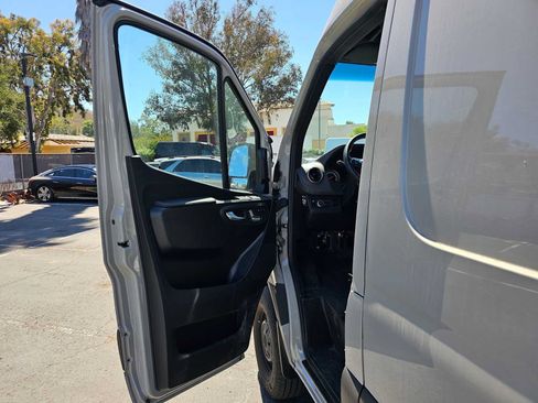 Used 2026 Mercedes-Benz Sprinter 2500 image 19