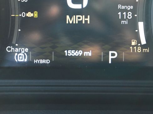 Used 2024 Jeep Wrangler Sahara w/ Technology Group image 23