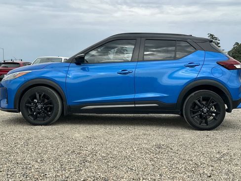 Certified 2023 Nissan Kicks SR FWD image 6