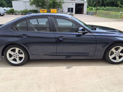 Used 2014 BMW 328i Sedan RWD image 6