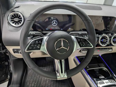 Certified 2026 Mercedes-Benz GLA 250 4MATIC image 34