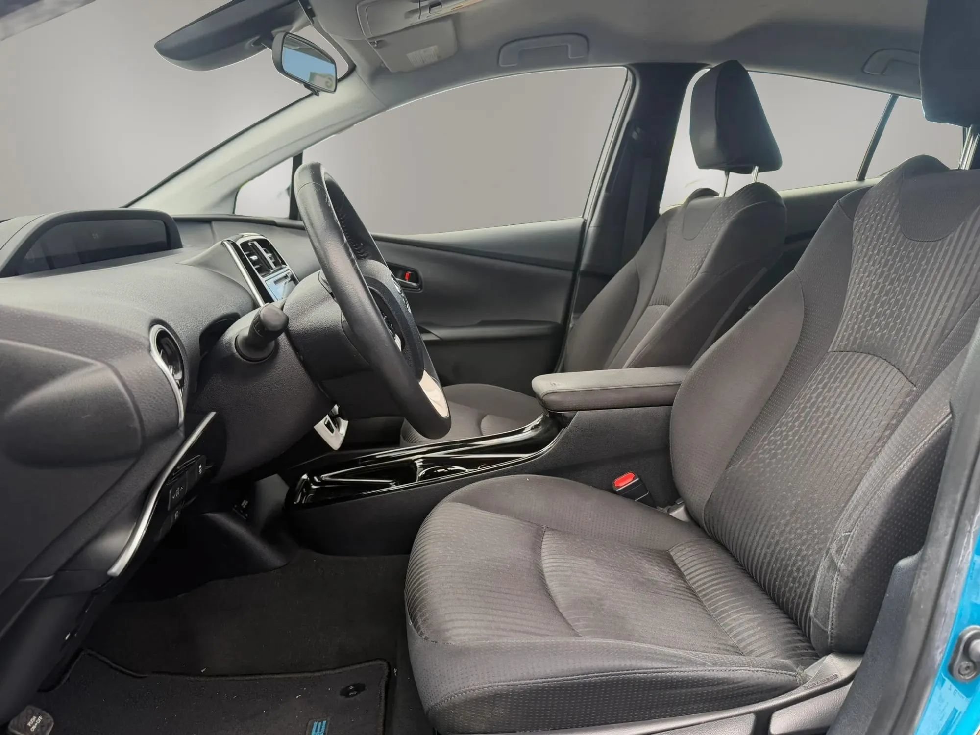 Used 2017 Toyota Prius Prime Plus FWD image 11