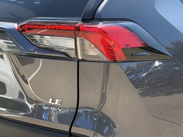 Used 2025 Toyota RAV4 LE AWD/4WD image 7
