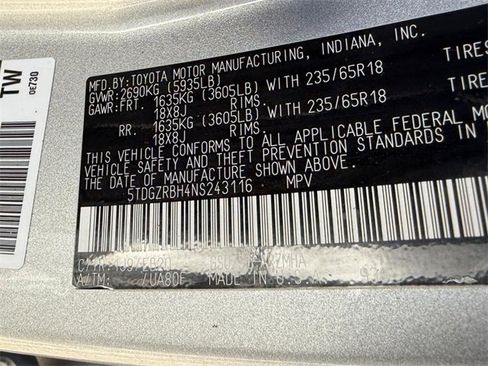 Used 2022 Toyota Highlander XLE image 23