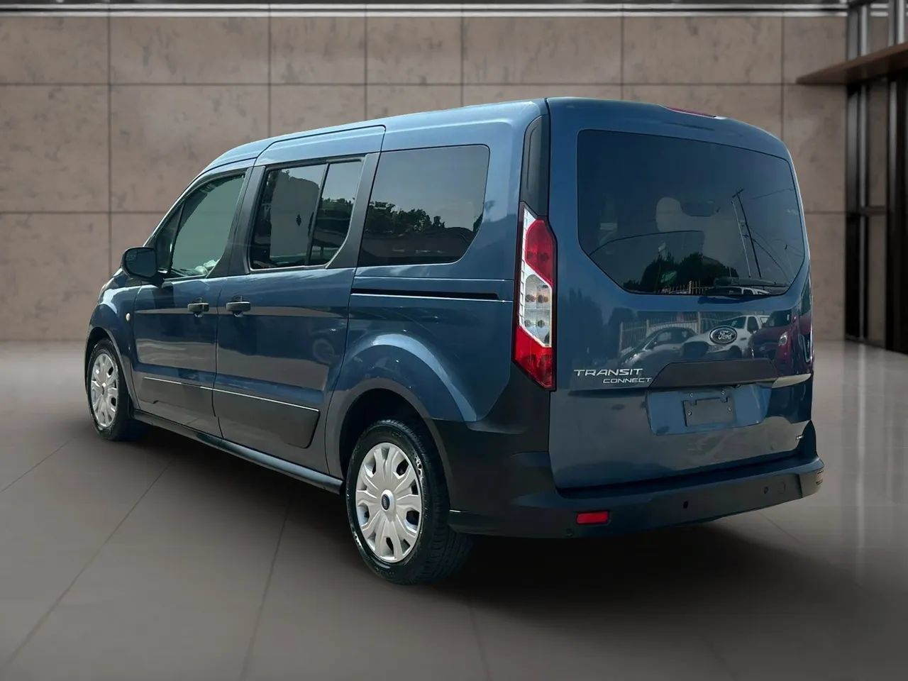 Used 2022 Ford Transit Connect XL FWD image 3