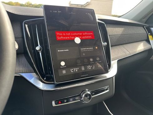 New 2026 Volvo XC90 B6 Ultra image 15