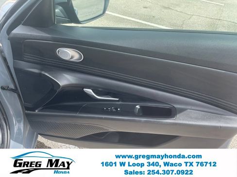 Used 2022 Hyundai Elantra SEL w/ Convenience Package FWD image 29