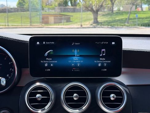 Used 2023 Mercedes-Benz GLC 300 4MATIC Coupe image 13