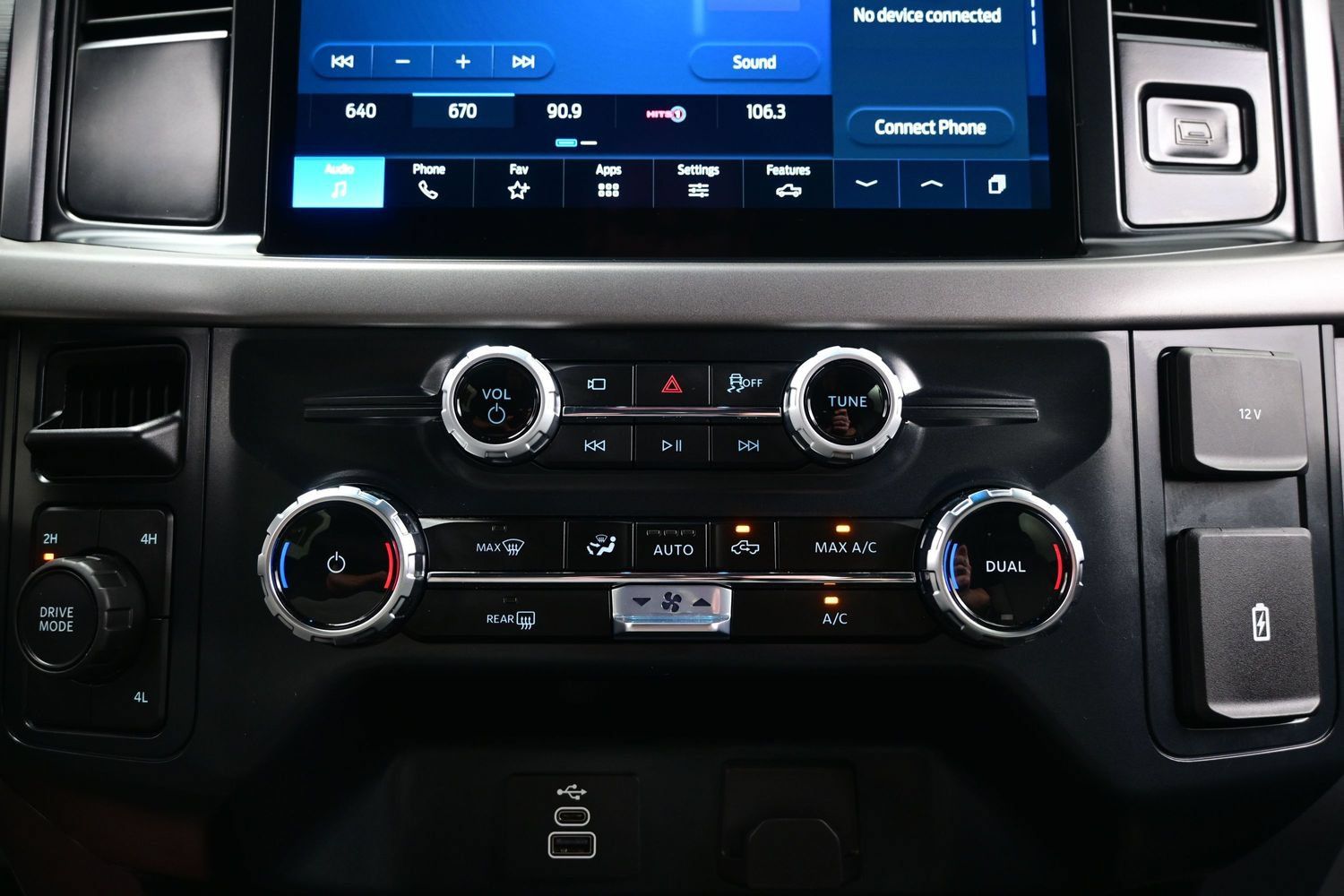 Used 2025 Ford F150 XLT w/ Equipment Group 301A Standard AWD/4WD image 20