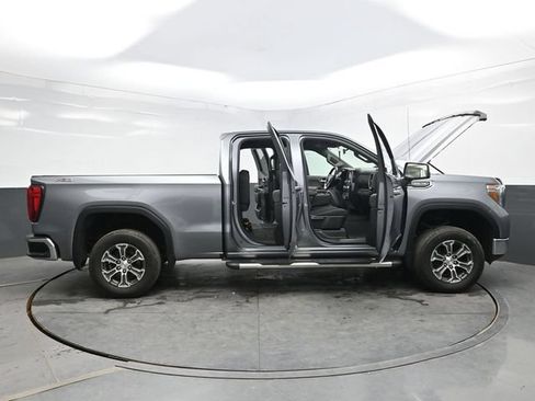 Used 2021 GMC Sierra 1500 SLE w/ X31 Off-Road Package AWD/4WD image 46