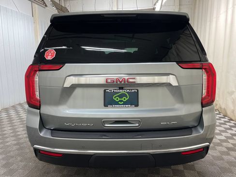 Certified 2023 GMC Yukon XL SLT w/ SLT Premium Package AWD/4WD image 28