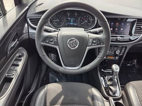 Used 2021 Buick Encore Preferred AWD/4WD image 12