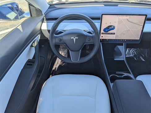 Used 2019 Tesla Model 3 Long Range image 7