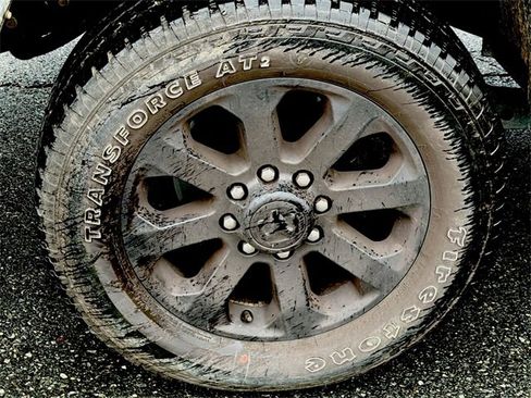 Used 2024 RAM 2500 Tradesman w/ Chrome Appearance Group image 9