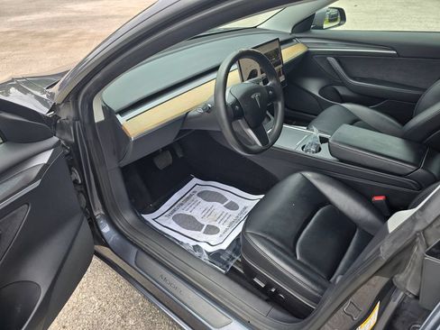 Used 2023 Tesla Model 3 Standard Range RWD image 18