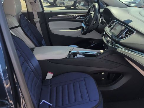 Used 2023 Buick Enclave Avenir w/ Avenir Technology Package AWD/4WD image 11