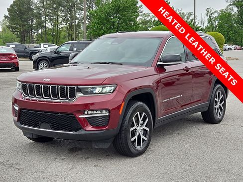 Used 2025 Jeep Grand Cherokee Limited w/ Trailer Tow Package AWD/4WD image 2
