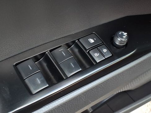 Used 2025 Toyota Camry XSE image 10