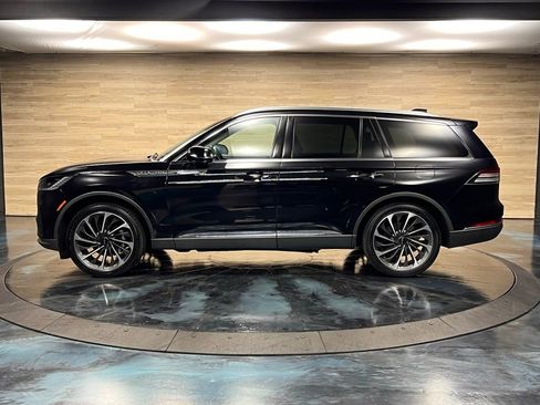 Used 2025 Lincoln Aviator Reserve w/ Illumination Package image 24