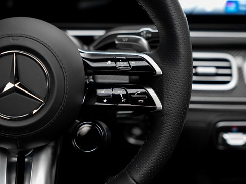 Used 2025 Mercedes-Benz GLS 63 AMG 4MATIC image 48