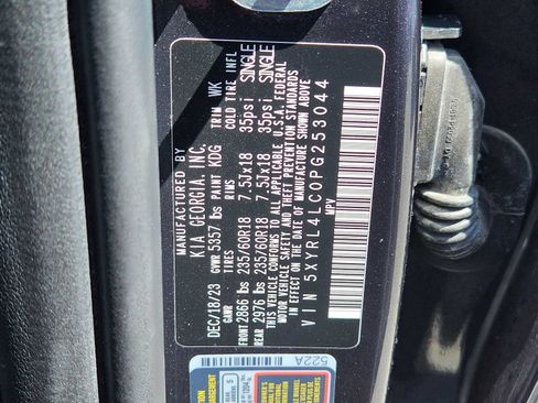 Used 2023 Kia Sorento S w/ Panoramic Sunroof Package image 29