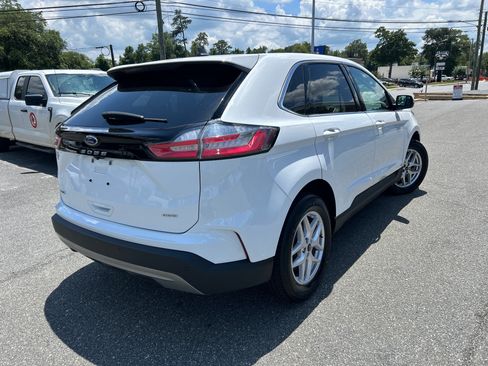 Used 2024 Ford Edge SEL AWD/4WD image 8