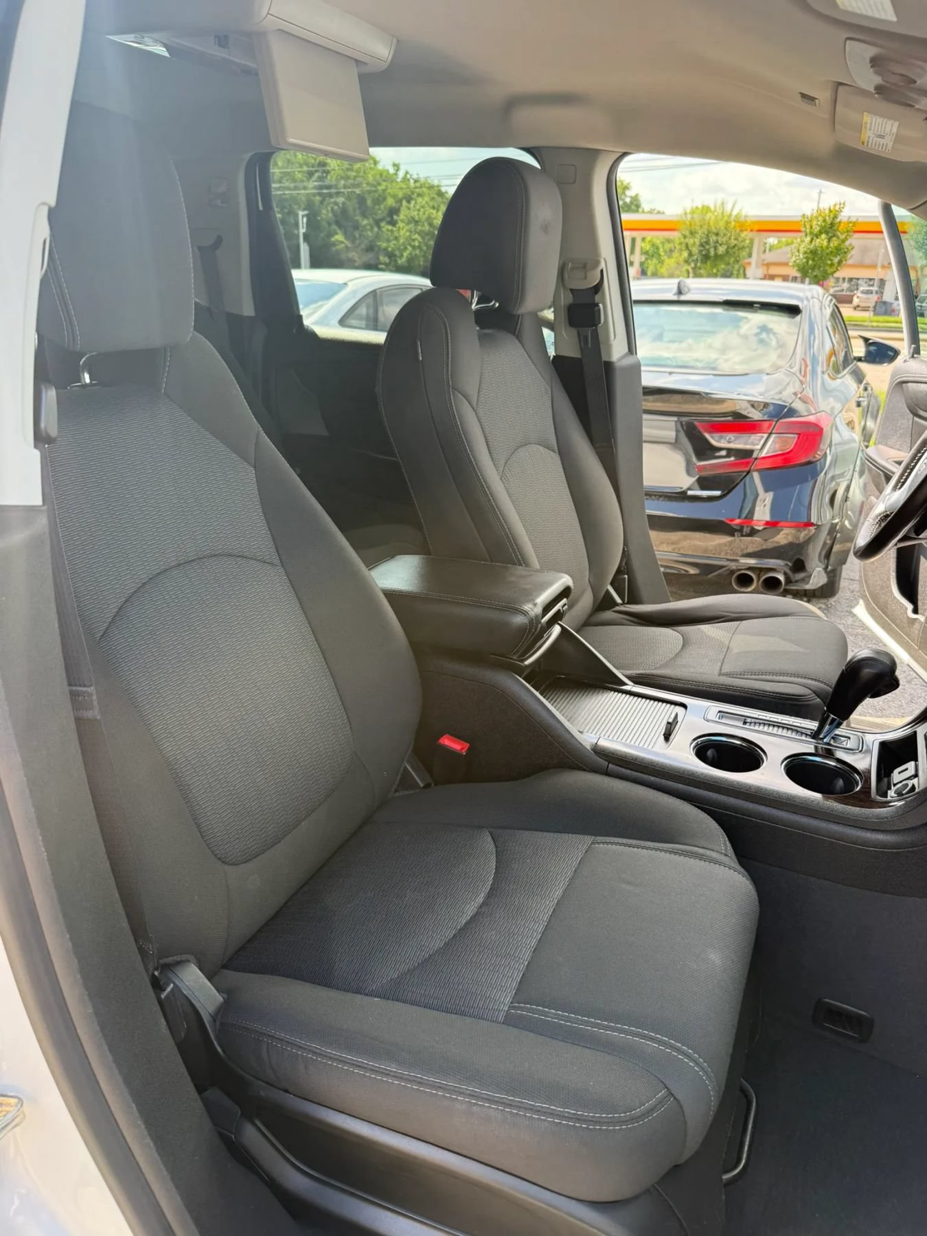 Used 2016 Chevrolet Traverse LT w/ Traveler's Package AWD/4WD image 25
