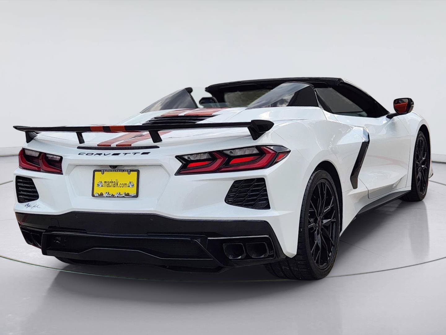 Used 2025 Chevrolet Corvette Stingray Premium Conv w/ Z51 Performance Package RWD image 7