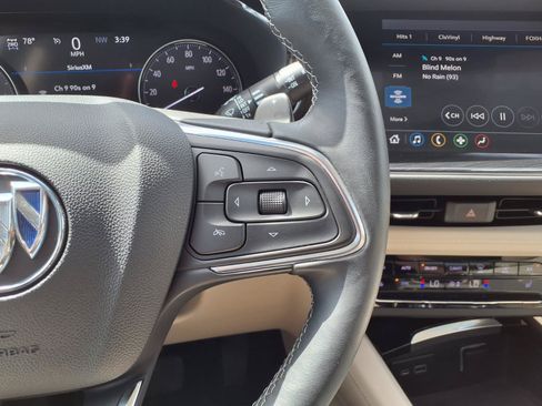 Used 2021 Buick Envision Essence AWD/4WD image 16