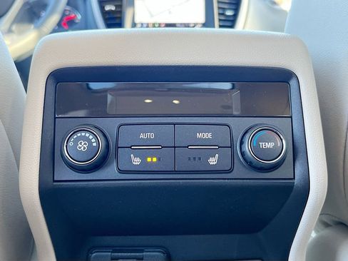 Used 2023 GMC Acadia Denali w/ Denali Ultimate Package image 27