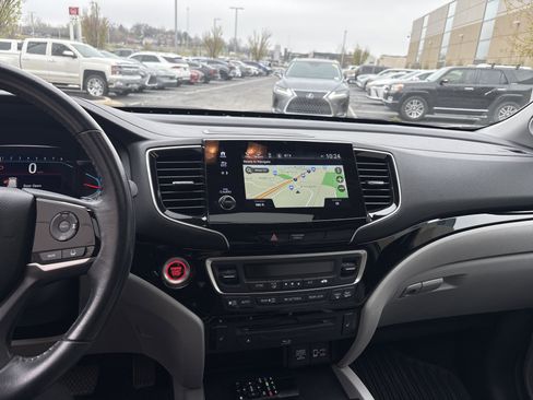 Used 2021 Honda Pilot Touring image 29