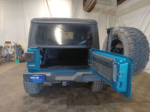 Used 2020 Jeep Wrangler Unlimited Sport image 19